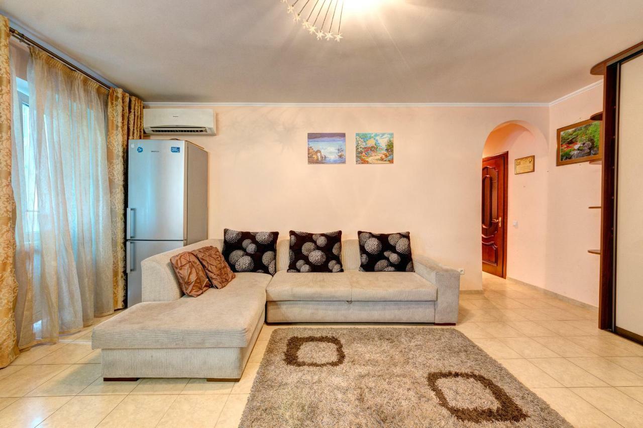 Apartments Near The Nsc Olympic Kiev Extérieur photo