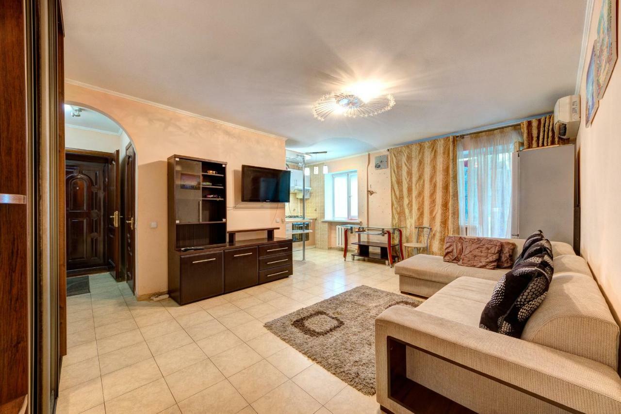 Apartments Near The Nsc Olympic Kiev Extérieur photo