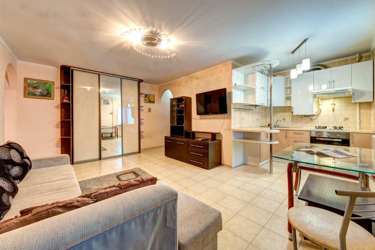 Apartments Near The Nsc Olympic Kiev Extérieur photo
